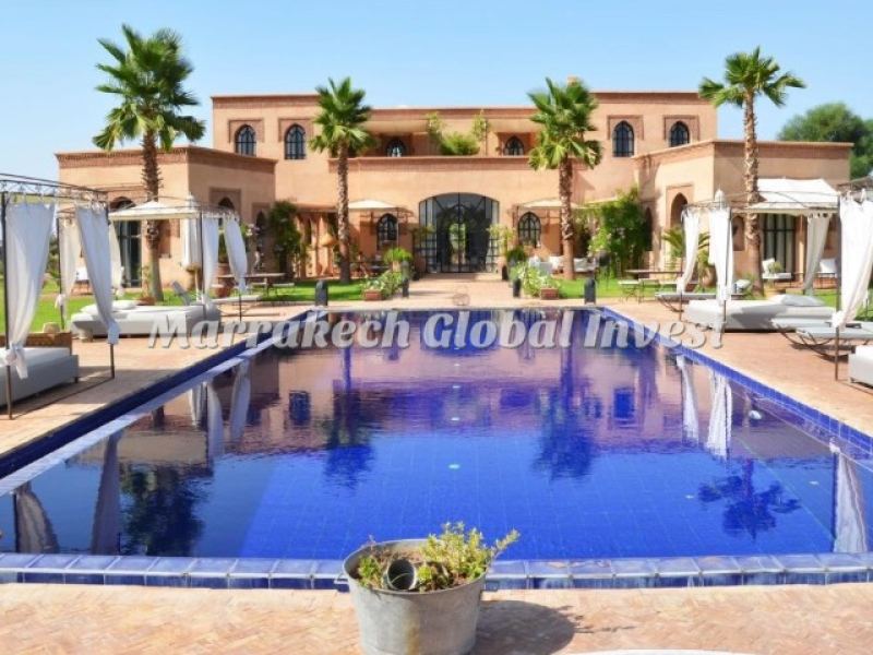 Villa 9 chambres meublée avec piscine en location saisonnière – Route de Ouarzazate, Marrakech – photo 2