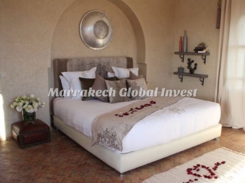 Villa 9 chambres meublée avec piscine en location saisonnière – Route de Ouarzazate, Marrakech – photo 4