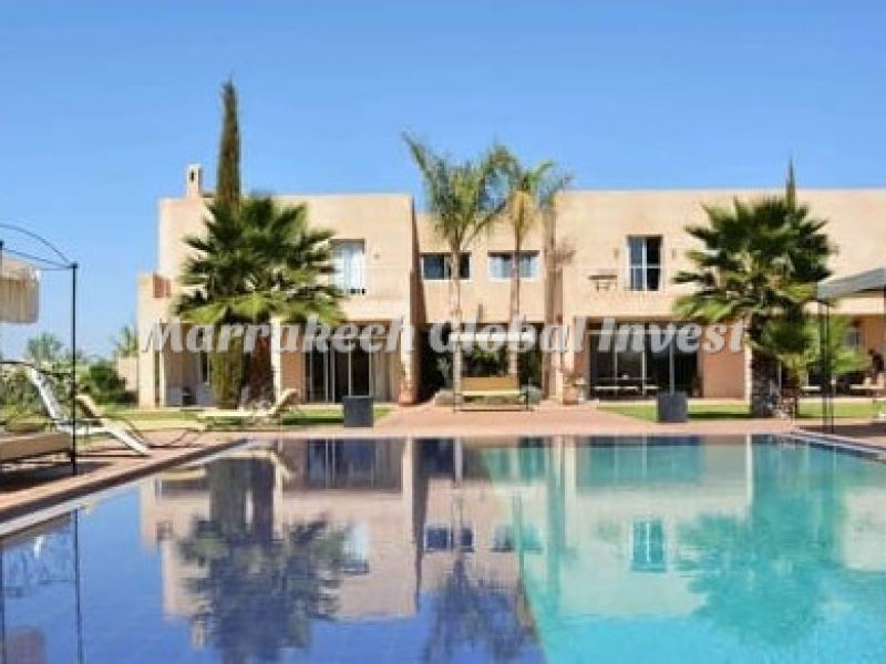 Villa de campagne 9 chambres avec piscine en location saisonnière – Route de Ouarzazate, Marrakech