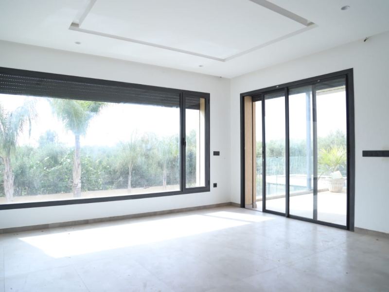 Villa neuve 5 suites avec piscine sur 1 500 m² à vendre – Route de Fès, Marrakech – photo 4