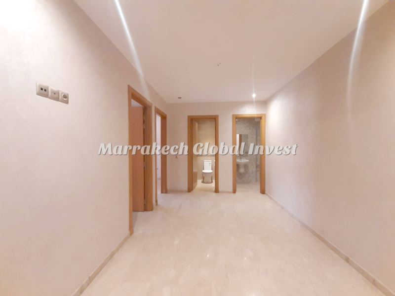 Appartement F3 vide avec deux balcons à louer – Guéliz, Marrakech – photo 4