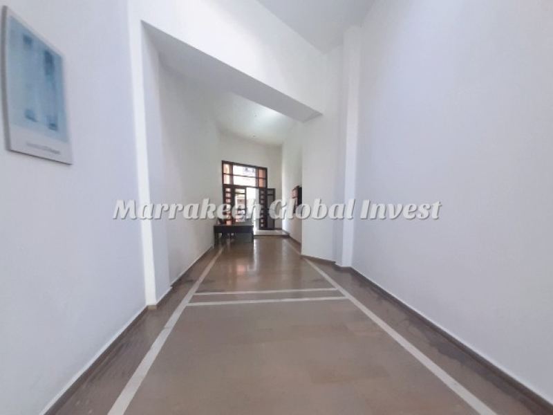 Bureau 49 m² avec terrasse de 32 m² à louer – Avenue Mohammed V, Guéliz, Marrakech – photo 3