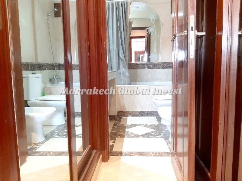 Appartement 2 chambres meublé avec terrasse vue ville à louer – Hivernage, Marrakech – photo 3