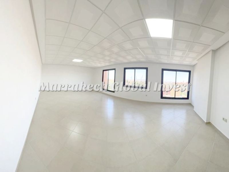 Bureau neuf 57 m² avec balcon à louer – Guéliz, Marrakech – photo 4