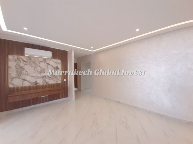 Appartement F4 rénové 139 m² à louer – Victor Hugo, Guéliz, Marrakech